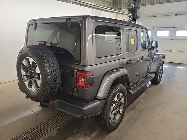 2022 Jeep Wrangler UNLIMITED SAHARA