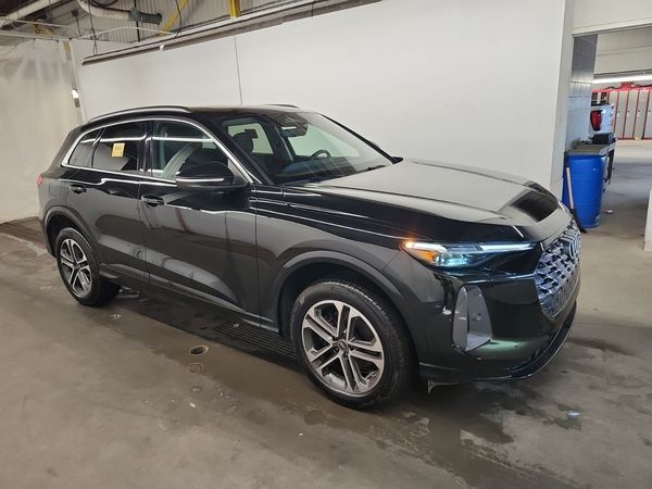 2025 Audi Q5 PROGRESSIV quattro Premium Plus