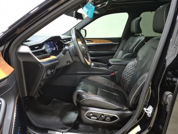 2023 Jeep Grand Cherokee SUMMIT RESERVE Summit, Summit Reserve