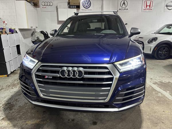 2018 Audi SQ5 Progressiv quattro Premium Plus