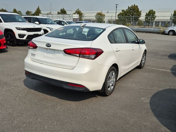 2017 Kia FORTE LX LX Base