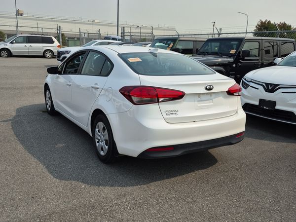 2017 Kia FORTE LX LX Base
