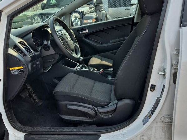 2017 Kia FORTE LX LX Base