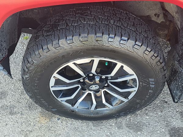 2021 Toyota Tacoma 4x4 Double Cab Auto Crew Cab Long Bed SR5