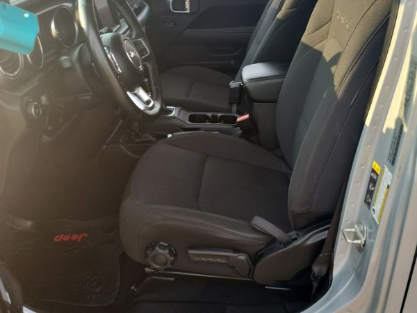 2023 Jeep Wrangler 4 Door 4x4 Sahara
