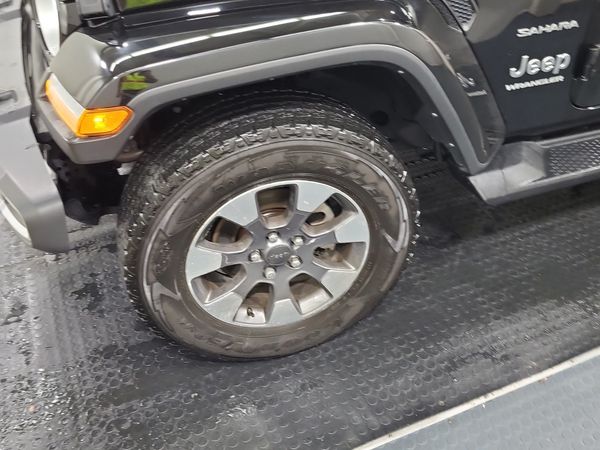 2023 Jeep Wrangler SAHARA