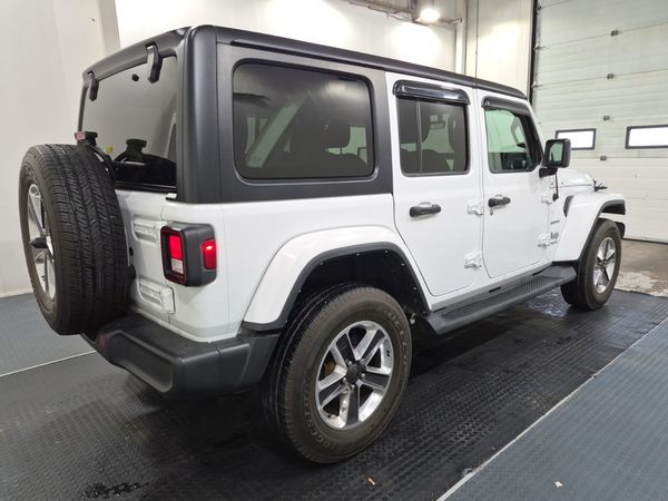2022 Jeep Wrangler UNLIMITED SAHARA