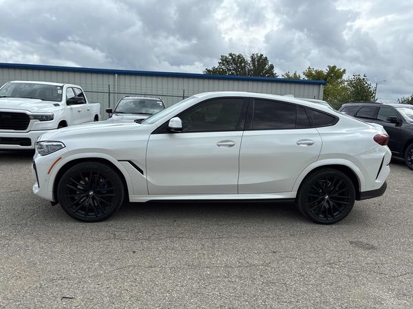 2021 BMW X6 xDrive40i