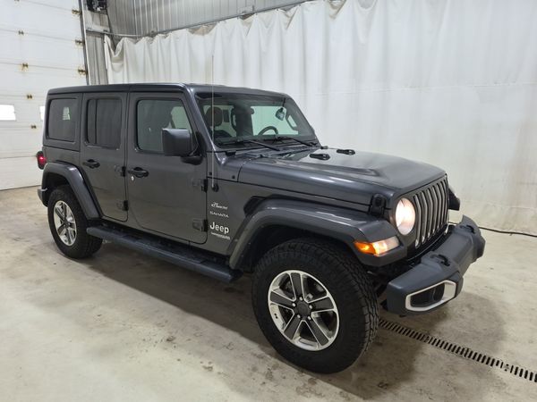 2021 Jeep Wrangler UNLIMITED SAHARA