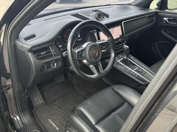 2021 Porsche Macan AWD Base