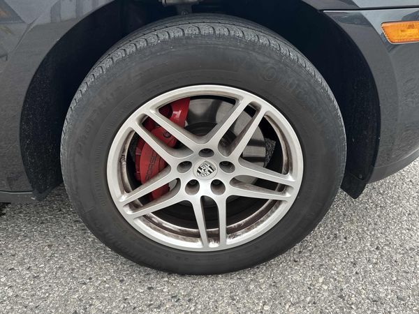 2021 Porsche Macan AWD Base