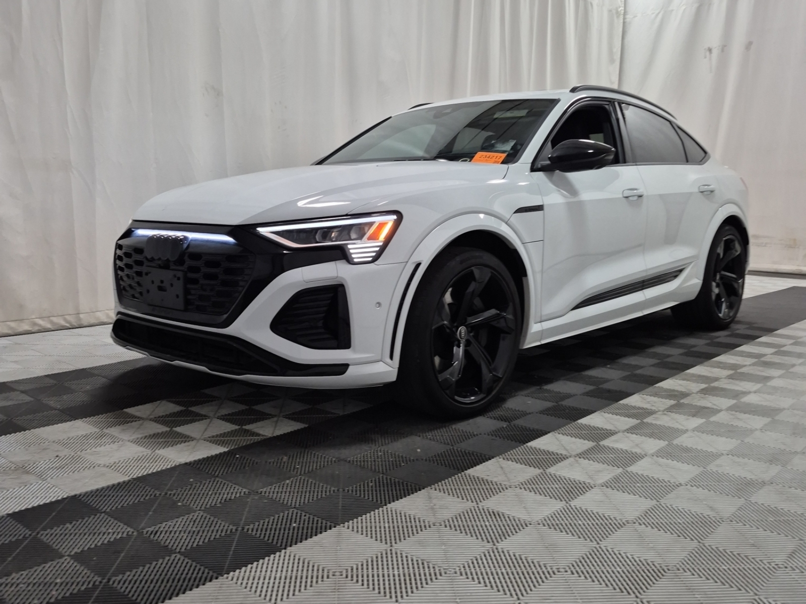 2024 Audi SQ8 e-tron Sportback QUATTRO quattro Premium Plus