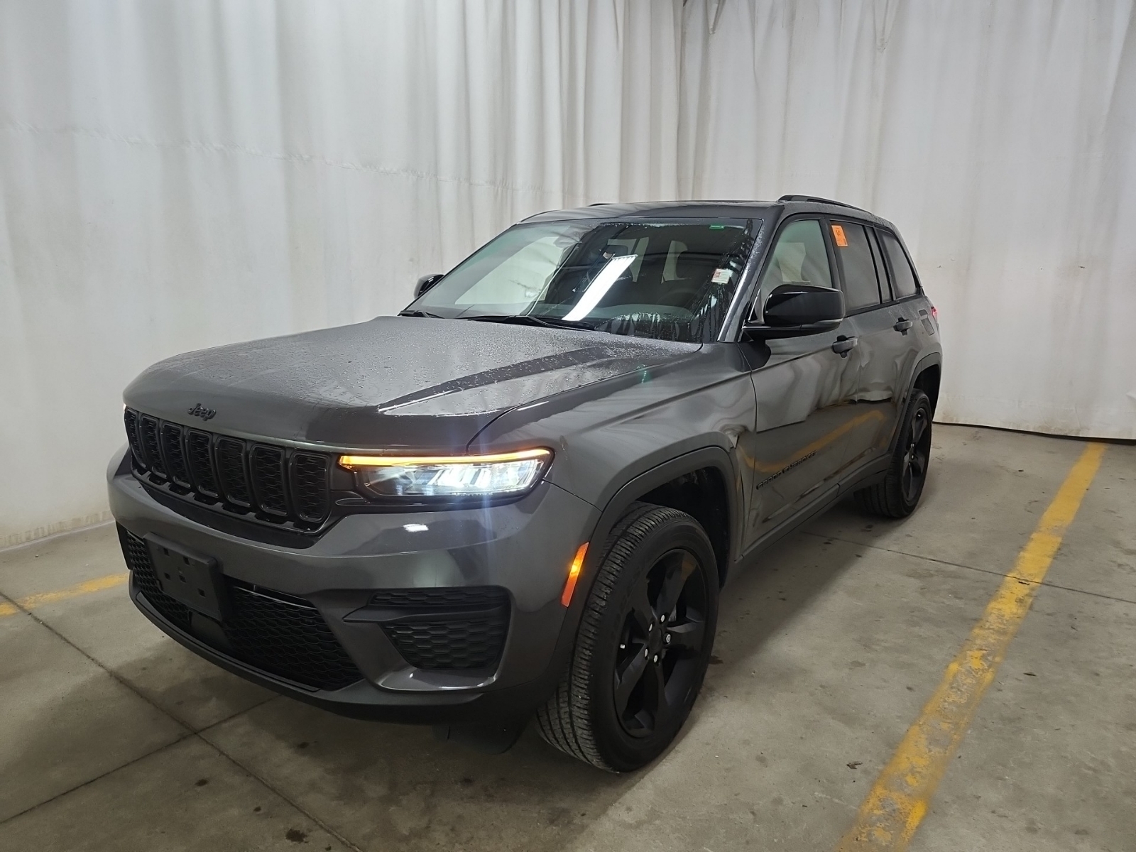2023 Jeep Grand Cherokee 4x4 Altitude Laredo, Altitude