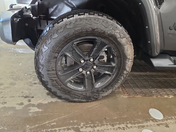 2022 Jeep Wrangler UNLIMITED SAHARA ALTITUDE