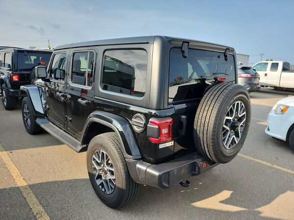 2024 Jeep Wrangler 4 Door 4x4 Sahara