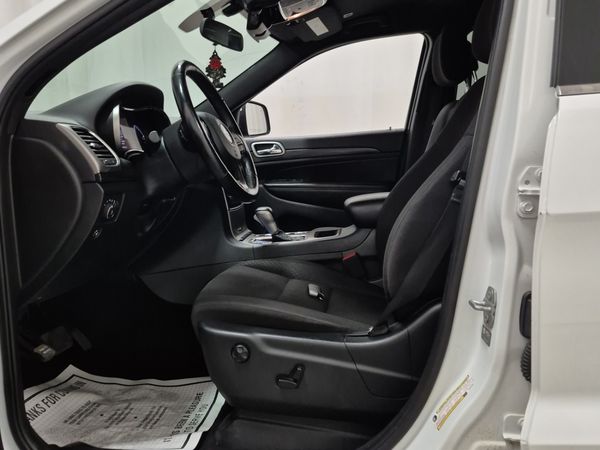 2021 Jeep Grand Cherokee LAREDO