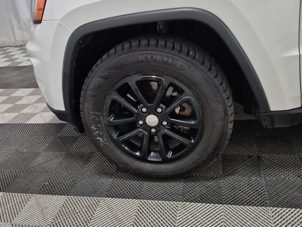 2021 Jeep Grand Cherokee LAREDO
