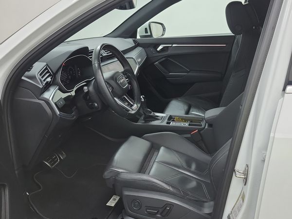 2024 Audi Q3 PROGRESSIV