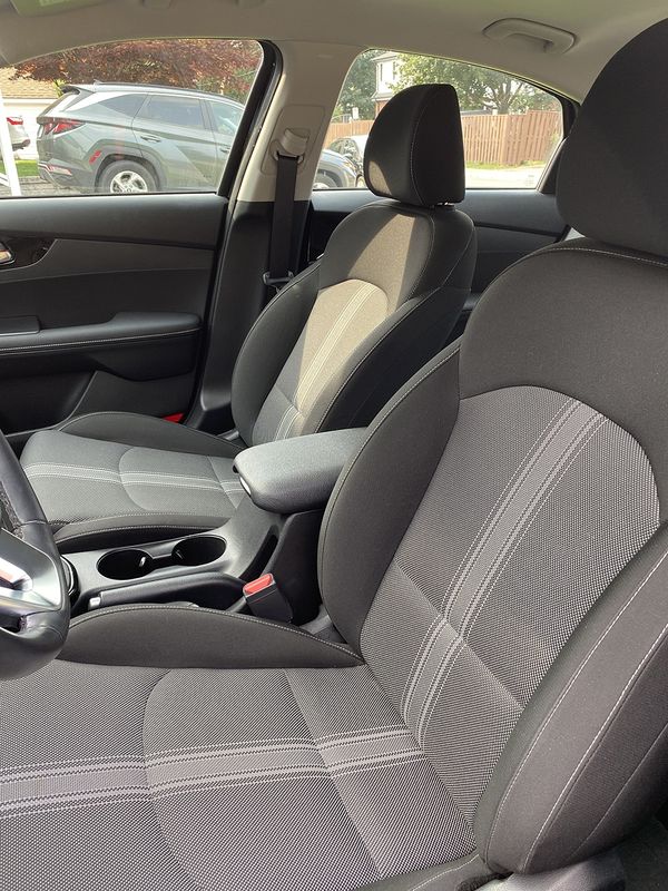 2023 Kia Forte IVT