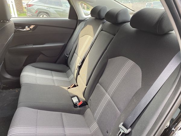 2023 Kia Forte IVT
