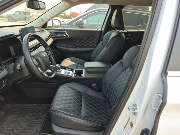 2024 Mitsubishi Outlander GT PREMIUM SEL, GT SR