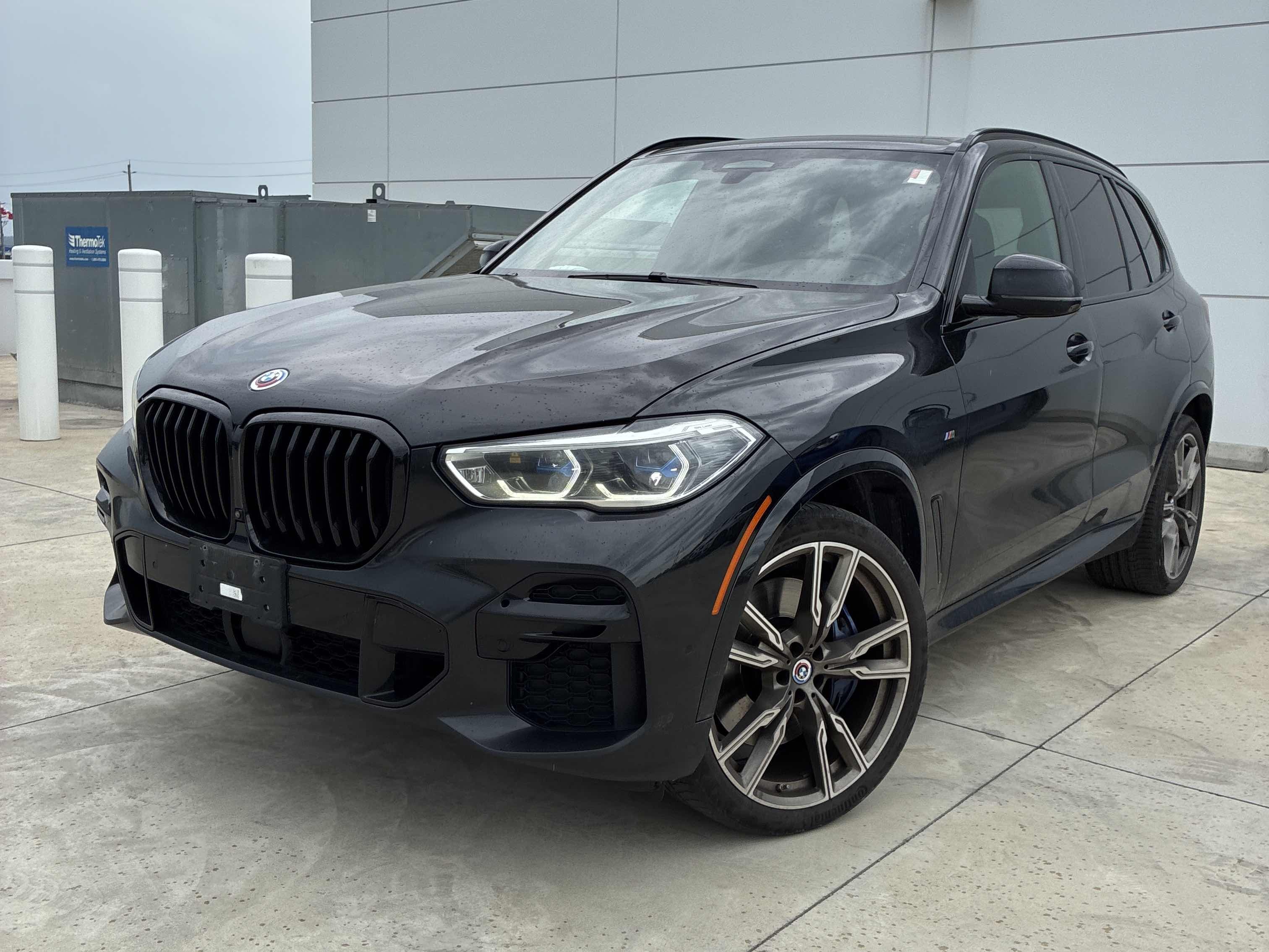 2022 BMW X5 M50i