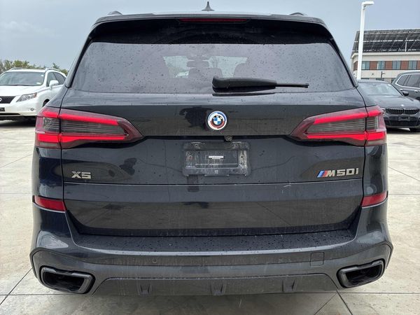 2022 BMW X5 M50i
