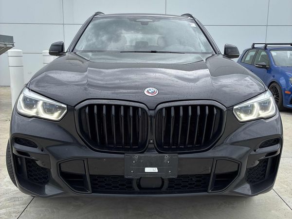2022 BMW X5 M50i