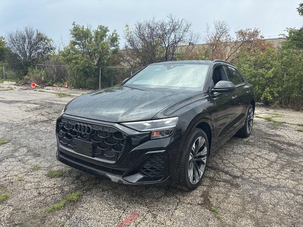 2025 Audi Q8 Progressiv