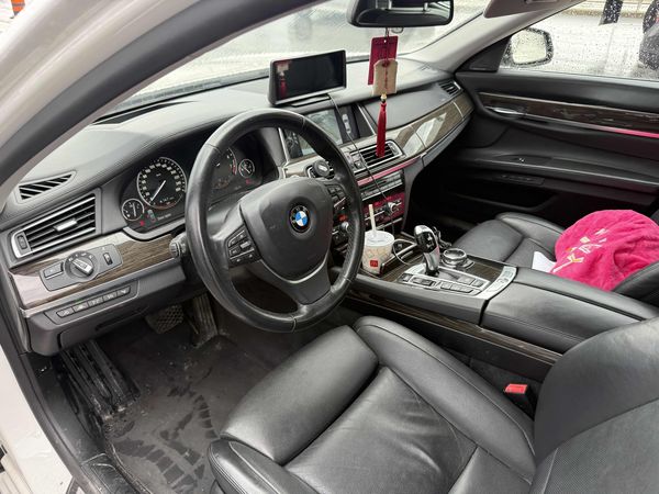 2014 BMW 7 Series 4dr Sdn xDrive AWD