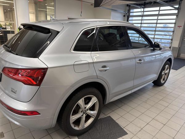 2018 Audi Q5 Progressiv quattro Premium Plus