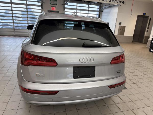 2018 Audi Q5 Progressiv quattro Premium Plus