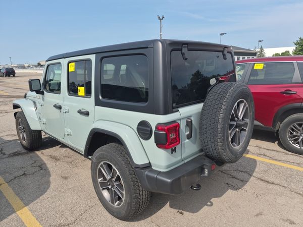 2023 Jeep Wrangler SAHARA