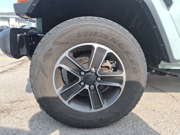 2023 Jeep Wrangler SAHARA