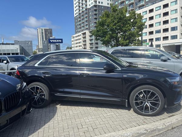 2019 Audi Q8 Technik S Line quattro Prestige