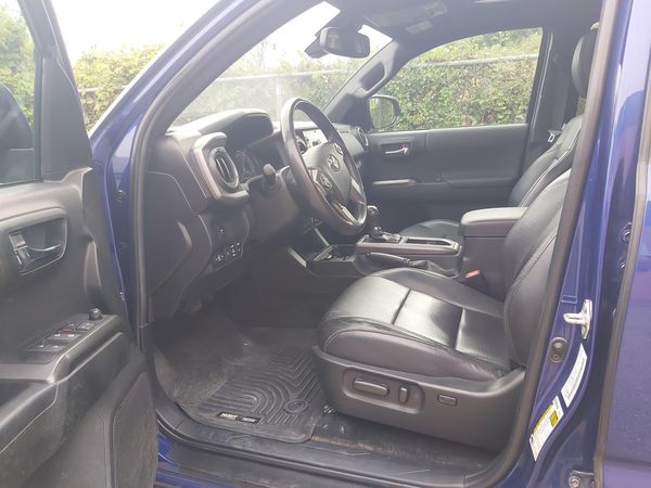 2022 Toyota Tacoma 4x4 Double Cab Auto SR5