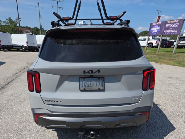 2025 Kia Sorento AWD EX; X-Line EX
