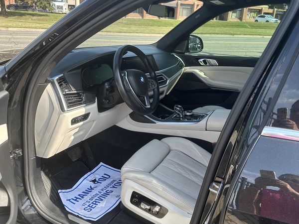2022 BMW X7 xDrive40i