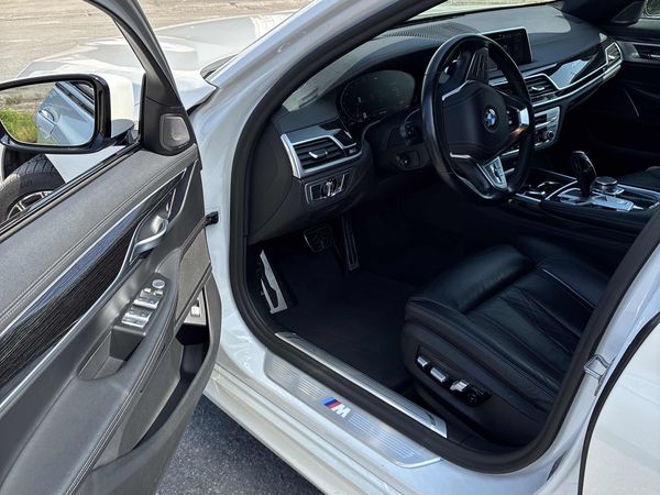 2020 BMW 7 Series 750i xDrive