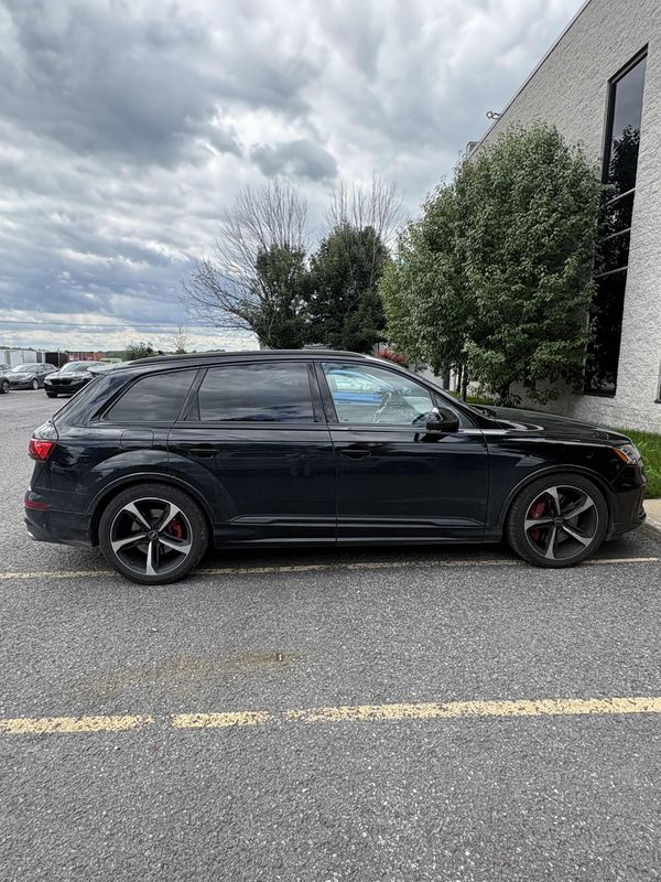 2023 Audi SQ7 4.0 TFSI quattro quattro Premium Plus