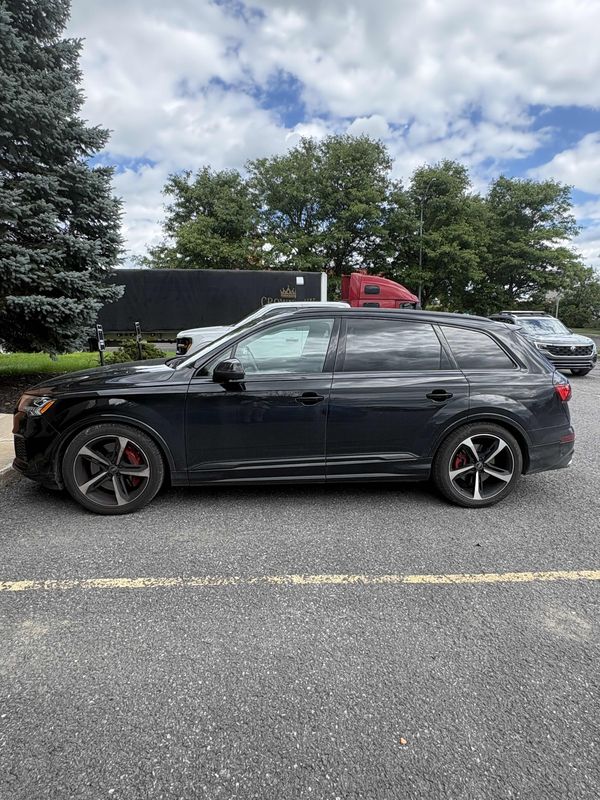2023 Audi SQ7 4.0 TFSI quattro quattro Premium Plus