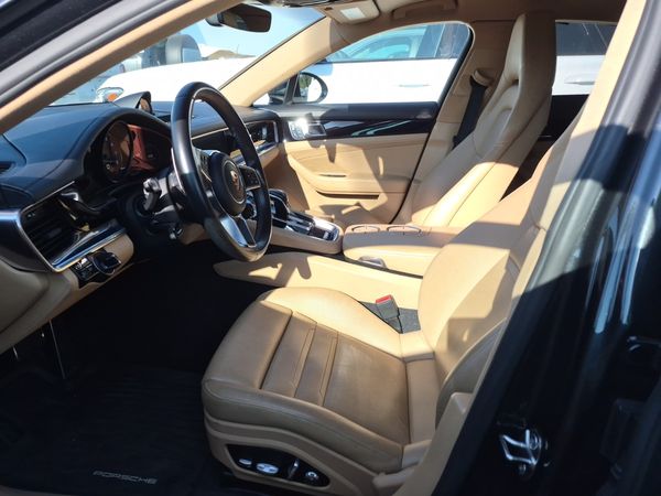 2018 Porsche Panamera 4S