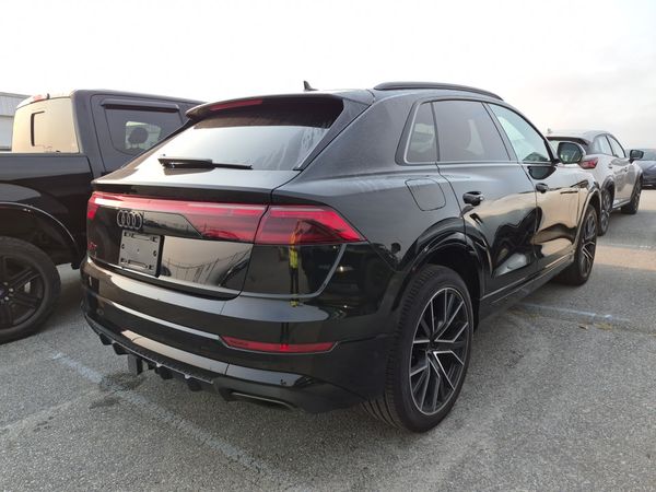 2024 Audi Q8 PROGRESSIV quattro Progressiv