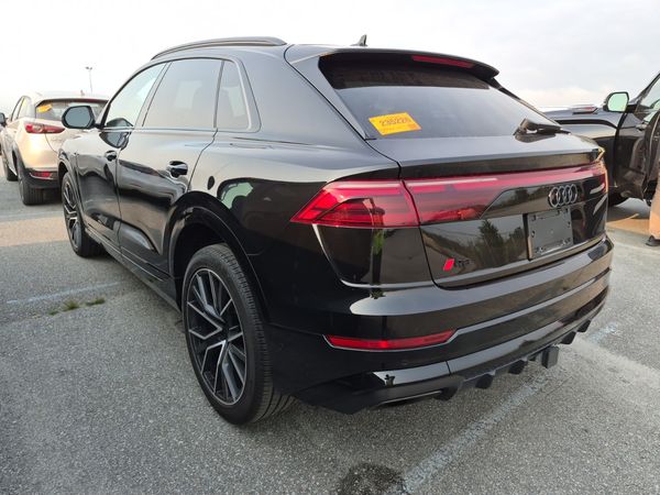 2024 Audi Q8 PROGRESSIV quattro Progressiv