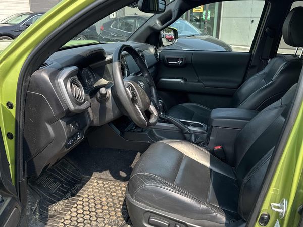 2023 Toyota Tacoma 4x4 Double Cab SB SR5
