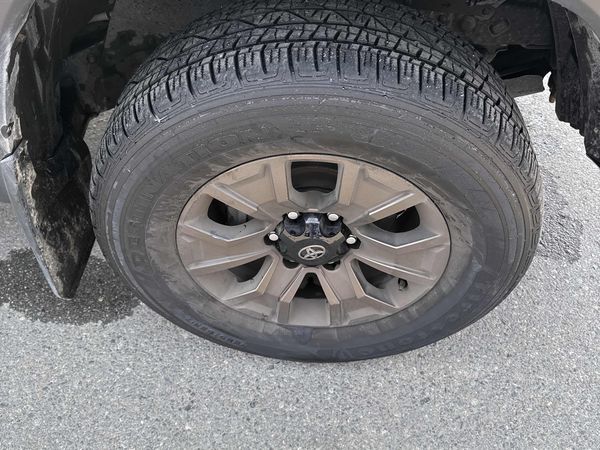 2023 Toyota Tacoma 4x4 Double Cab SB SR5
