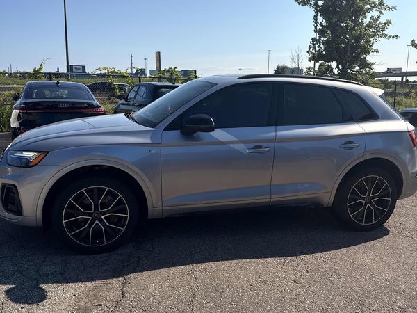 2021 Audi Q5 Progressiv quattro Progressiv