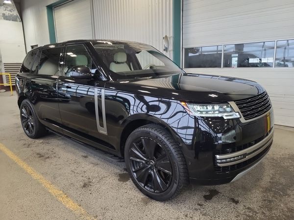 2023 Land Rover Range Rover AUTOBIOGRAPHY