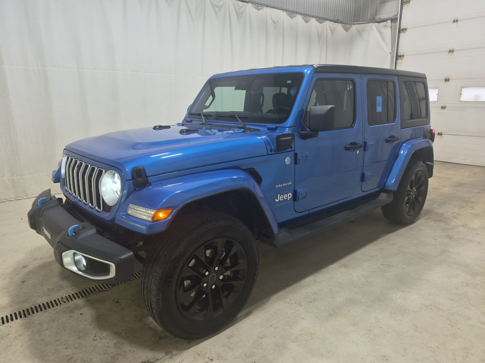 2024 Jeep Wrangler 4xe SAHARA