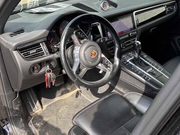 2021 Porsche Macan S